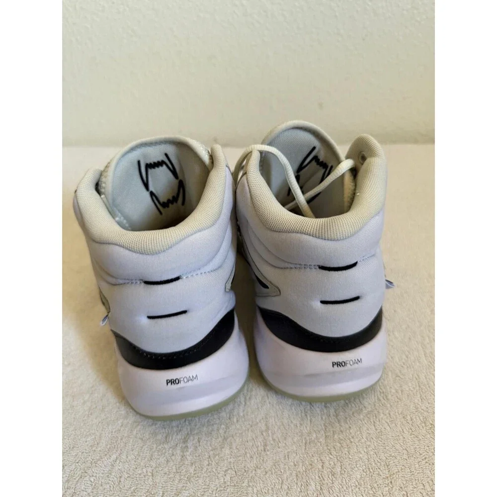 PUMA Mens Playmaker Pro Mid Basketball Sneakers White Black Shoes Size 11